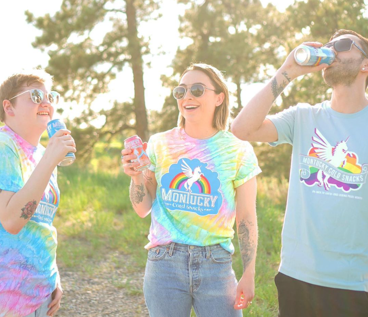 アウトスポークン バイ ファーギー 練り香水入りペンダント (激レア品) MONTUCKY COLD SNACKS RAINBOW CAN/ モンタッキーコールドスナックス